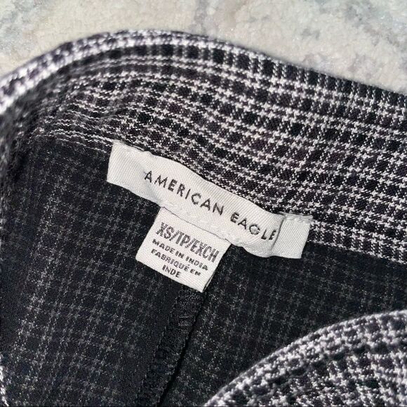 🚨 3 for $25 - AEO Plaid Mini Skirt - Picture 8 of 9